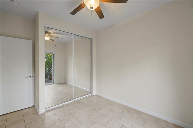 15 Kiohuohu Ln Apt 2, Lahaina, HI 96761