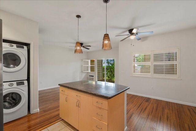 15 Kiohuohu Ln Apt 2, Lahaina, HI 96761