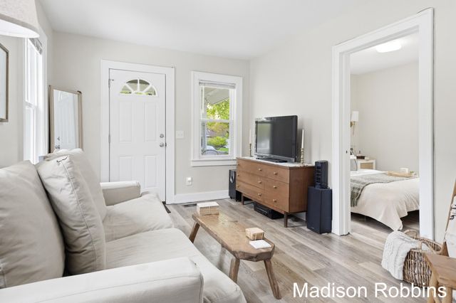 142 Meerse Street SE, Grand Rapids, MI 49507