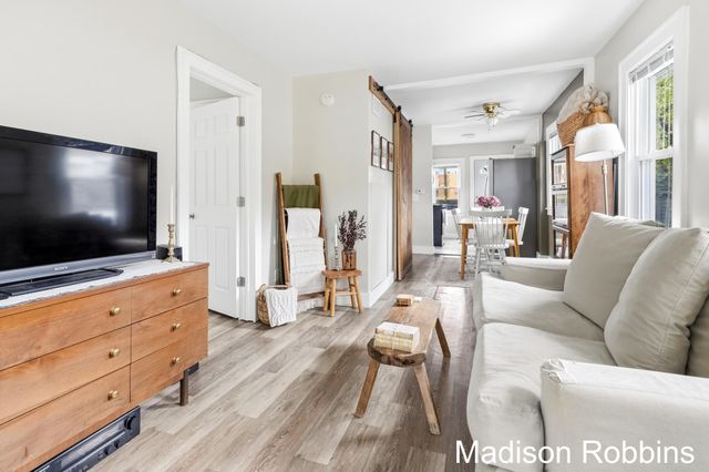 142 Meerse Street SE, Grand Rapids, MI 49507