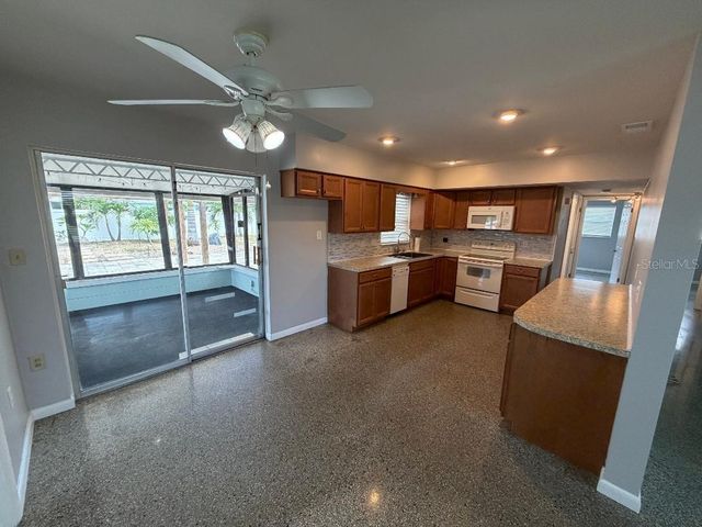 6017 43RD AVENUE N, St Petersburg, FL 33709