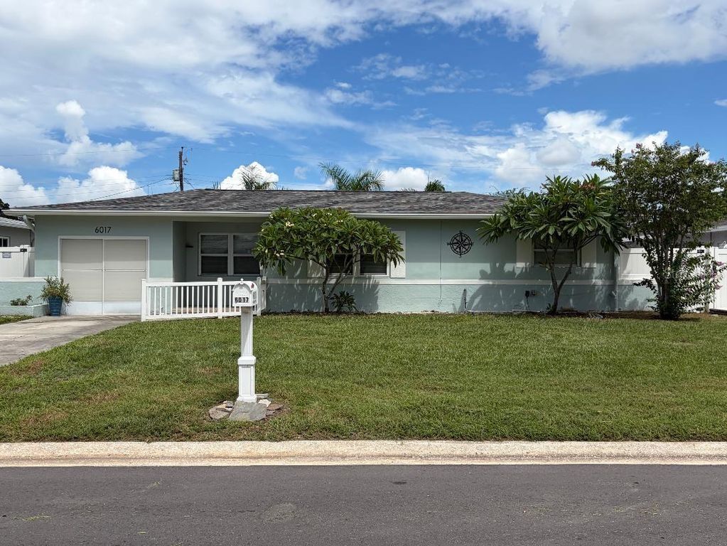 6017 43RD AVENUE N, St Petersburg, FL 33709