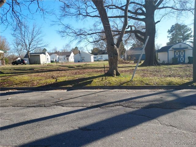2204 Grant St, Hopewell, VA 23860