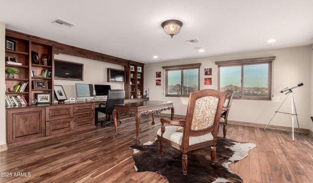 10638 E HEDGEHOG Place, Scottsdale, AZ 85262