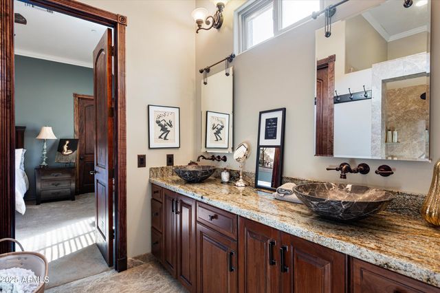 10638 E HEDGEHOG Place, Scottsdale, AZ 85262