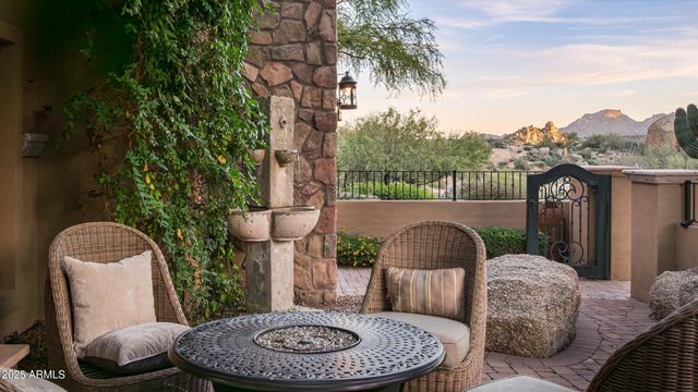 10638 E HEDGEHOG Place, Scottsdale, AZ 85262