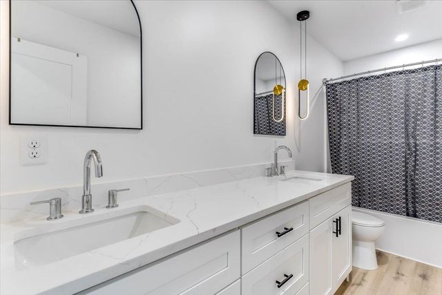 113 S Sycamore, Valley Center, KS 67147
