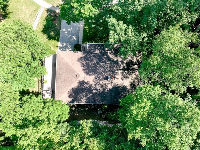 904 Lynne COURT, Waukesha, WI 53186