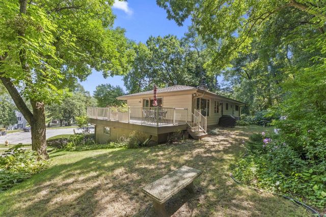 904 Lynne COURT, Waukesha, WI 53186