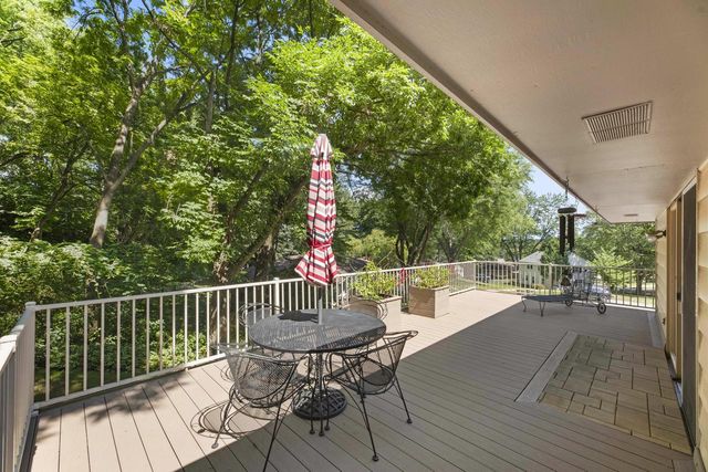 904 Lynne COURT, Waukesha, WI 53186