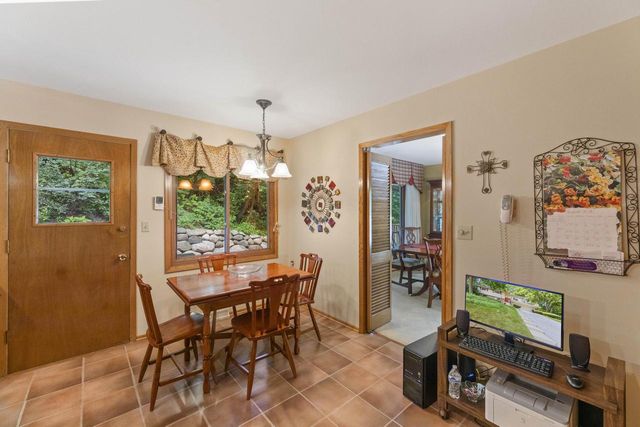 904 Lynne COURT, Waukesha, WI 53186