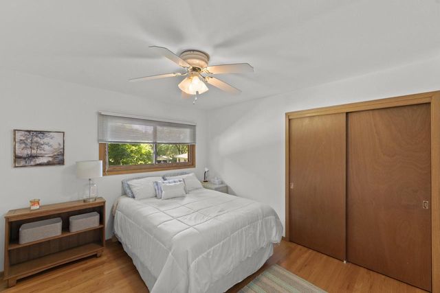 904 Lynne COURT, Waukesha, WI 53186
