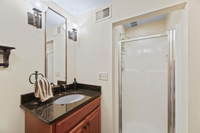 904 Lynne COURT, Waukesha, WI 53186