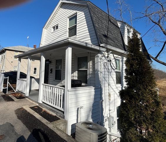 36 Palmer St, Quincy, MA 02169
