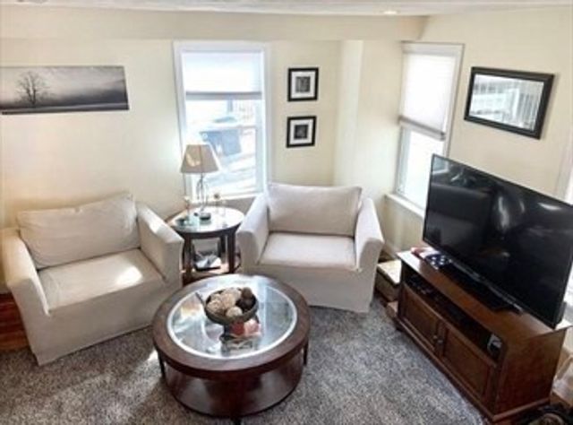 36 Palmer St, Quincy, MA 02169