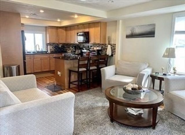 36 Palmer St, Quincy, MA 02169