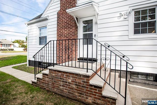 218 Hickory Avenue, Bergenfield, NJ 07621