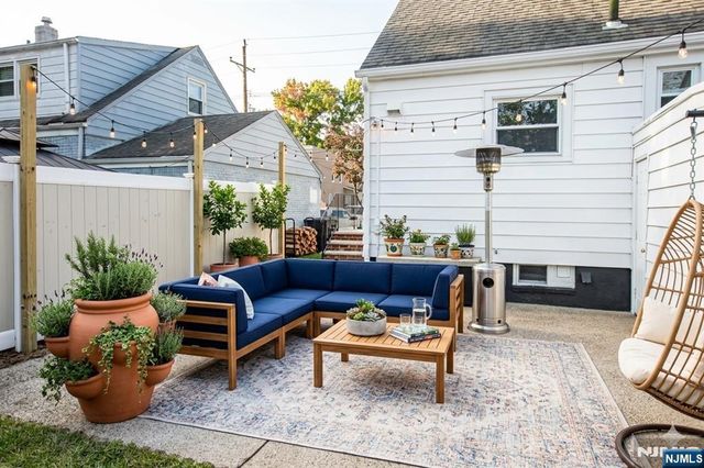 218 Hickory Avenue, Bergenfield, NJ 07621