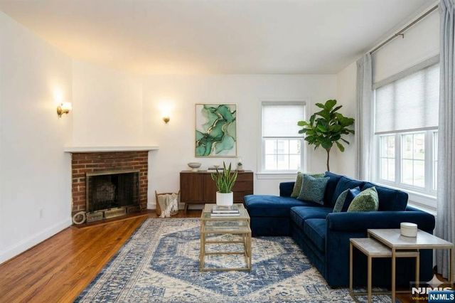 218 Hickory Avenue, Bergenfield, NJ 07621