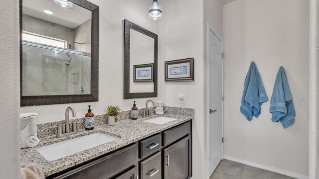 8631 Monsoon Road NW, Albuquerque, NM 87120