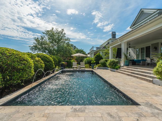 224 Furman Farm Place, Daniel Island, SC 29492
