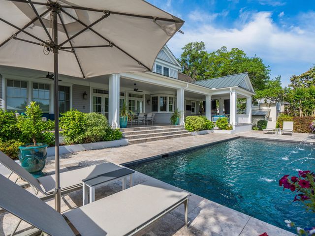 224 Furman Farm Place, Daniel Island, SC 29492