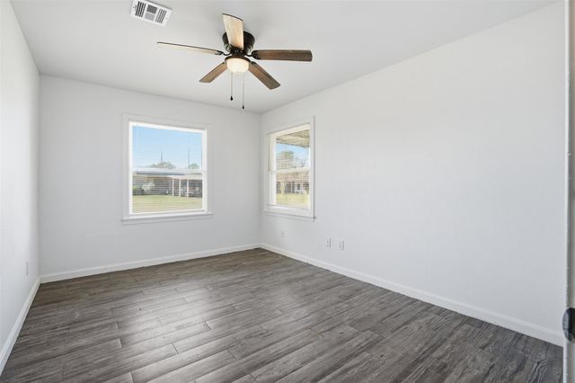 612 Sunset Lane, La Marque, TX 77568