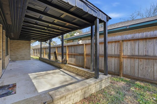 612 Sunset Lane, La Marque, TX 77568