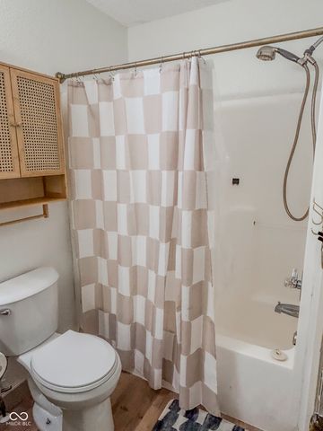 332 Brixton Woods East Drive, Pittsboro, IN 46167