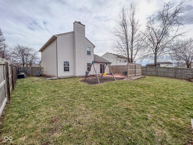 332 Brixton Woods East Drive, Pittsboro, IN 46167