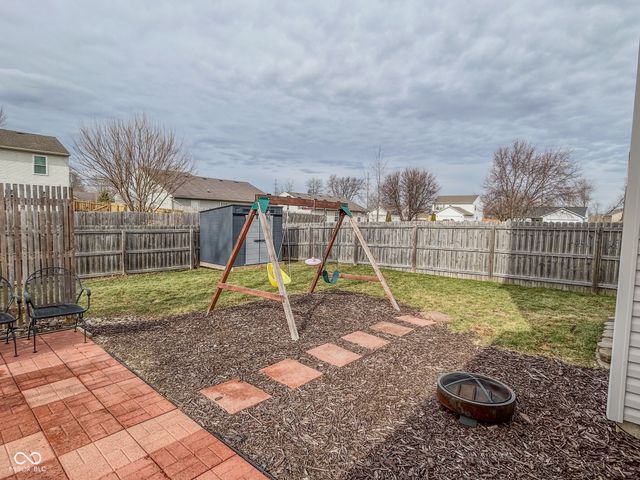 332 Brixton Woods East Drive, Pittsboro, IN 46167