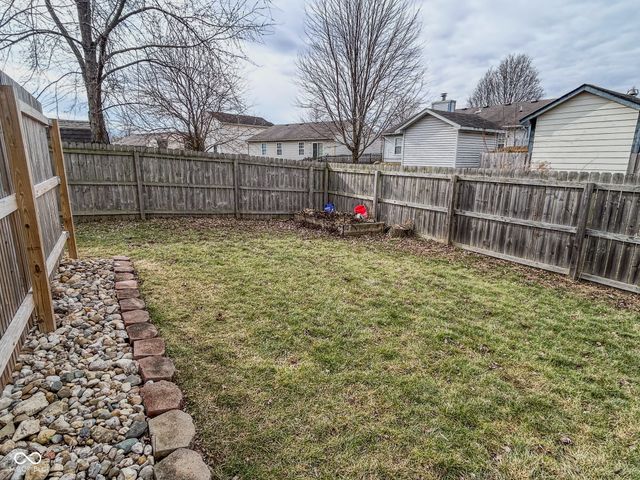 332 Brixton Woods East Drive, Pittsboro, IN 46167