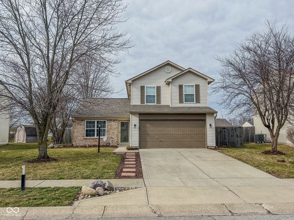 332 Brixton Woods East Drive, Pittsboro, IN 46167