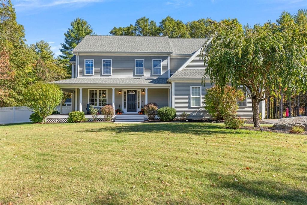21 Riverside Rd, Franklin, MA 02038