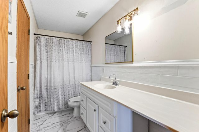 11012 Edgewood Avenue N, Champlin, MN 55316