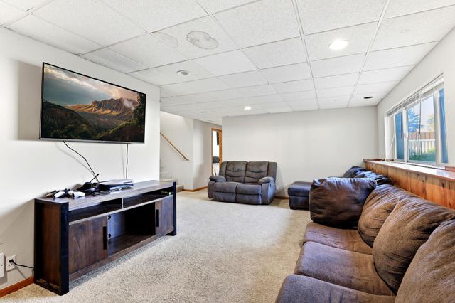 11012 Edgewood Avenue N, Champlin, MN 55316