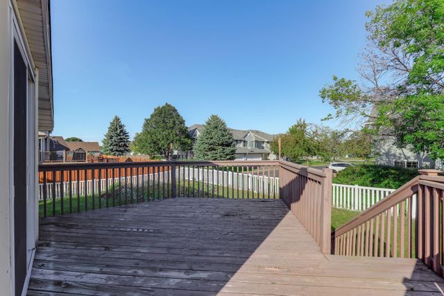 11012 Edgewood Avenue N, Champlin, MN 55316