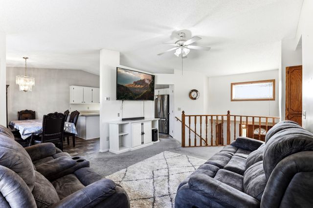 11012 Edgewood Avenue N, Champlin, MN 55316