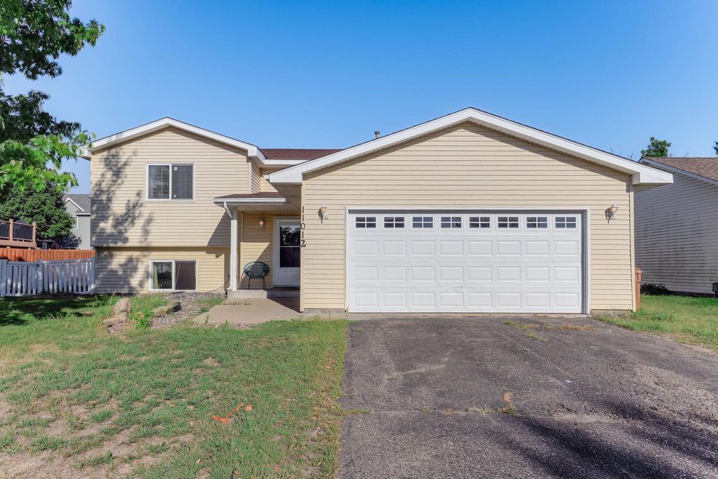 11012 Edgewood Avenue N, Champlin, MN 55316