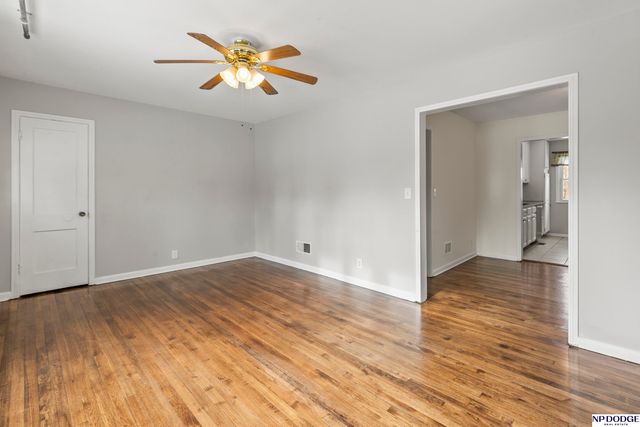 3164 Ida Street, Omaha, NE 68112