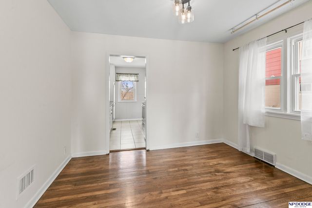 3164 Ida Street, Omaha, NE 68112