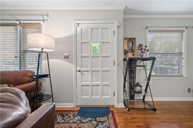 2004 W 72nd Terrace, Prairie Village, KS 66208