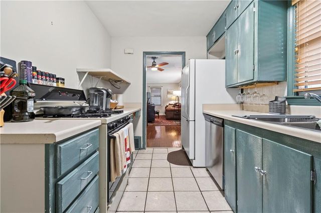 2004 W 72nd Terrace, Prairie Village, KS 66208