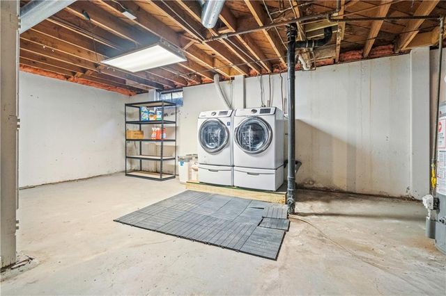 2004 W 72nd Terrace, Prairie Village, KS 66208