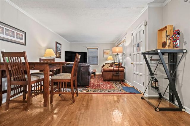 2004 W 72nd Terrace, Prairie Village, KS 66208