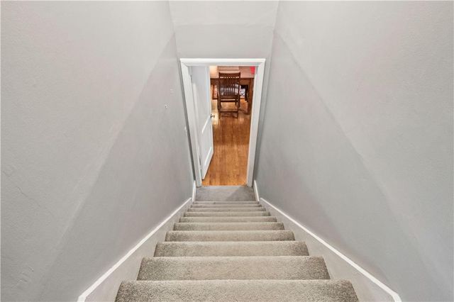 2004 W 72nd Terrace, Prairie Village, KS 66208