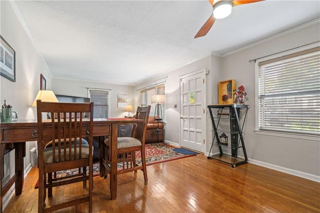 2004 W 72nd Terrace, Prairie Village, KS 66208