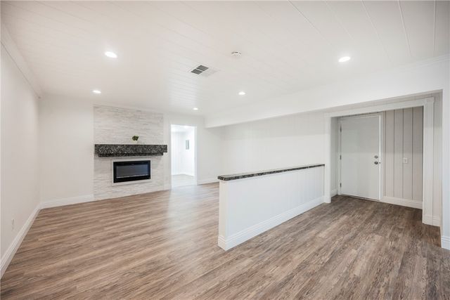 6480 Bristlecone Circle, Las Vegas, NV 89146