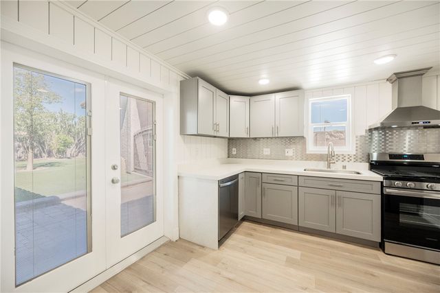 6480 Bristlecone Circle, Las Vegas, NV 89146