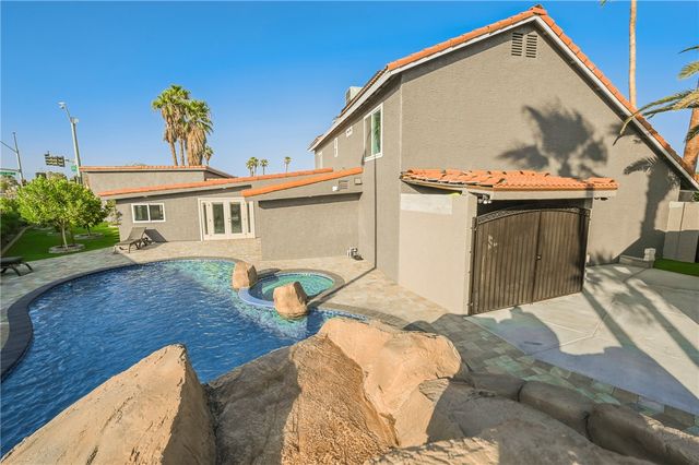 6480 Bristlecone Circle, Las Vegas, NV 89146